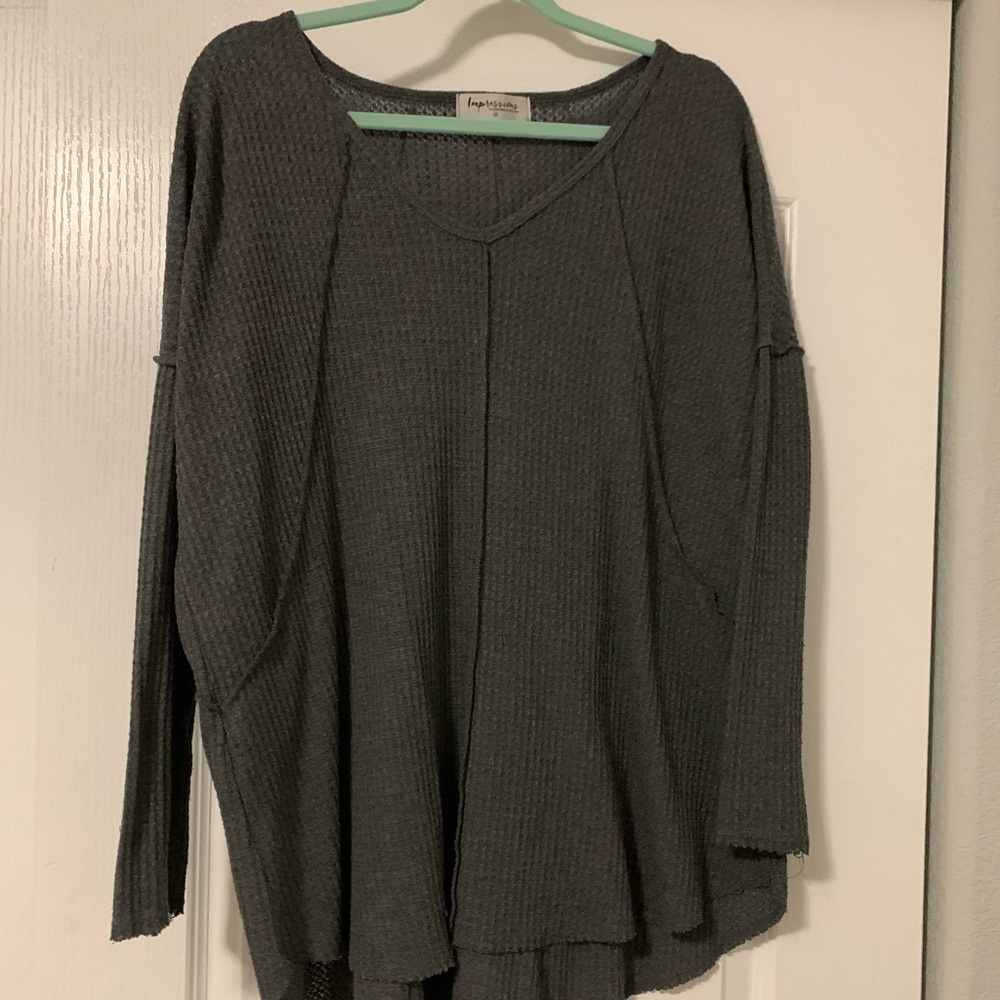 Waffle knit gray long sleeve shop impressions size medium.